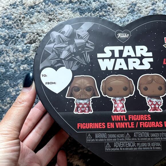 Star Wars Valentine's Day Pocket Pop! 4-Pack Vinyl Figures Heart Box - Picture 4 of 7